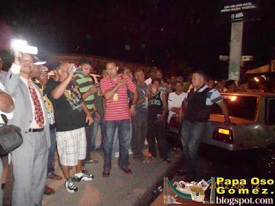 Un muerto, un herido en un asalto en farmacia de Santiago