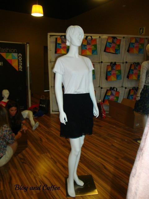 “Una blogger, un maniquí” + Sorteo tarjeta regalo de 100 euros para el look más votado cortesía A Coruña TheStyleOutlets