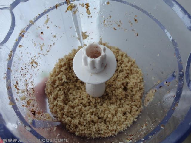 Tarta de nueces y nata