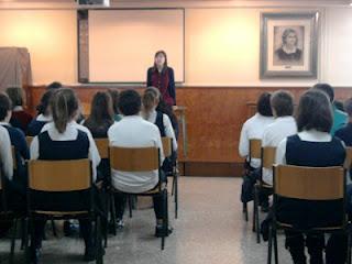 Ana Pomares: Encuentros con Autor en el Colegio Sagrada Familia de Alcoi