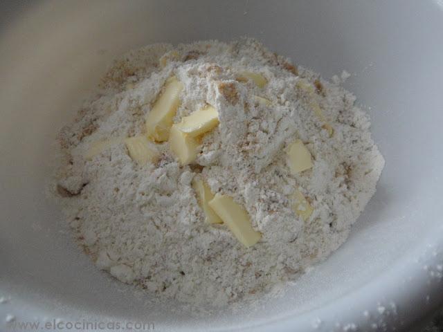 Pan de mango y pasas