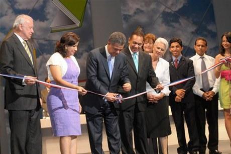 El presidente Fernández deja inaugurada la Feria del Libro 2012