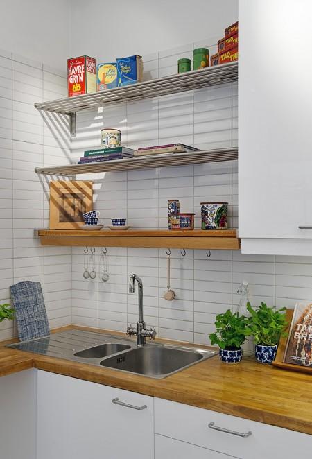 toques de color Tendencias en decoración e interiores suecia salones de planta irregular salones blancos pisos de planta irregular muebles de ikea muebles de estilo nórdico mini pisos decoración lamparas de ikea interiorismo interiores diseño fotos decoración estilo sueco estilo nórdico estilo escandinavo estilo contemporáneo estilismo de interiores diseño y decoración diseño sueco diseño nórdico diseño escandinavo diseño de interiores decoración sueca decoración pisos pequeños decoración estilo nórdico decoración espacios pequeños decoración escandinava decoración en paredes decoración en cocinas decoración en casas decoración en blanco decoracion dormitorios decoración de pisos pequeños decoración de interiores decoracion con decoración casas deco interiores comedores blancos cocina abierta casas decoración cama elevada blog diseño interiores blanco ambientes 