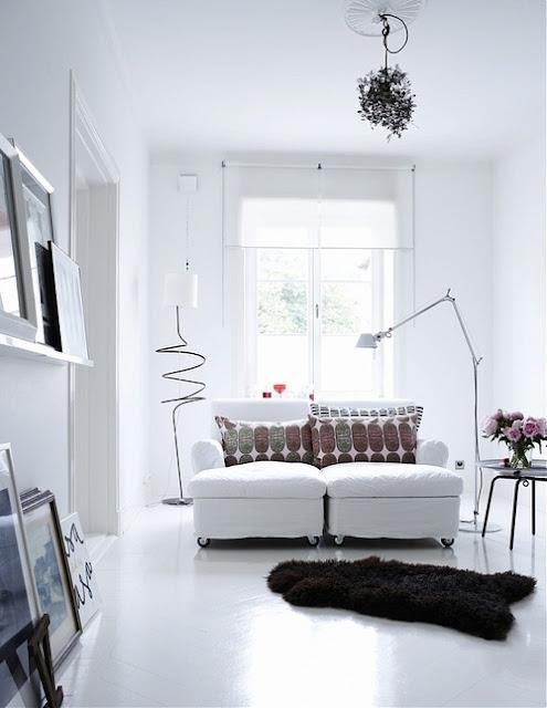 ¡white sofa!