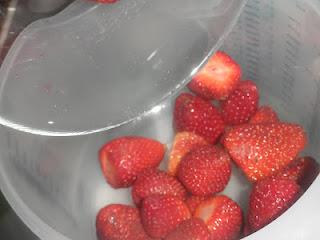 Pudin de plátano y fresas