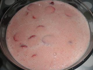 Pudin de plátano y fresas