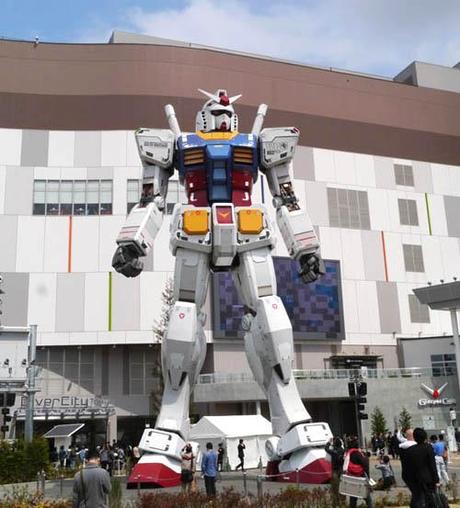 Gundam vuelve a Odaiba gundam4.jpg