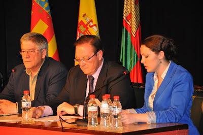Ana Pomares y Amelia Pomares en el Día del Libro 2012: Homenaje a los autores en Pilar de la Horadada