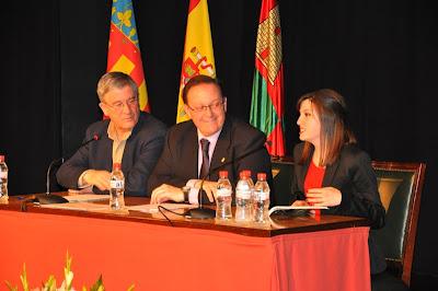 Ana Pomares y Amelia Pomares en el Día del Libro 2012: Homenaje a los autores en Pilar de la Horadada