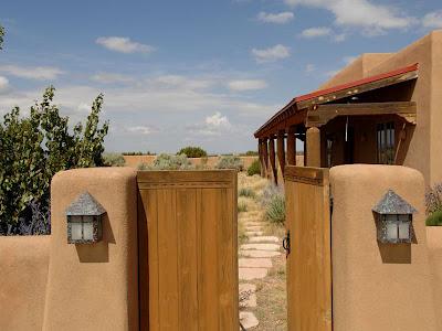 Entradas y Accesos Rusticos II