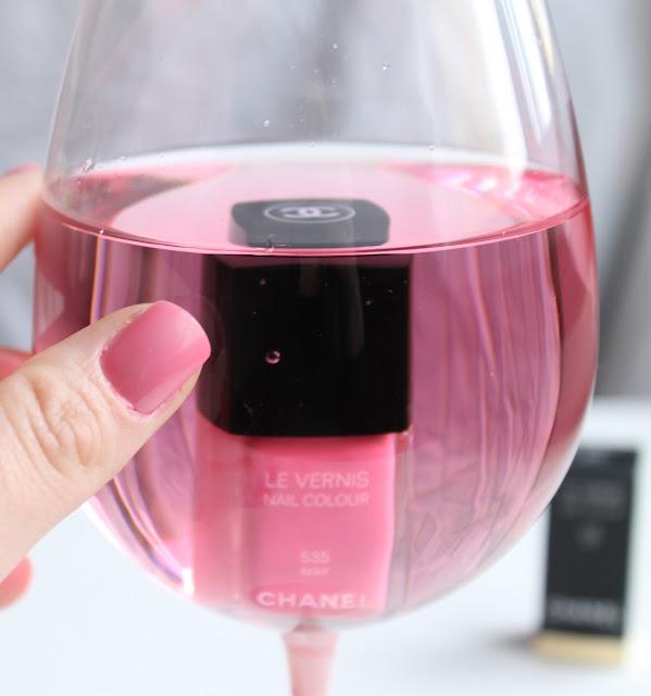 Le vernis Chanel May 535