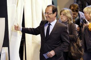 Hollande y Sarkozy a la Segunda Vuelta