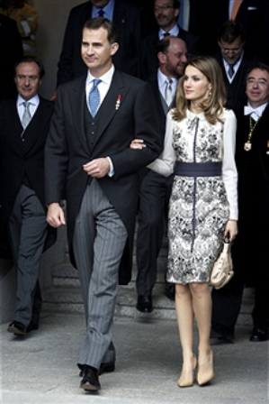 Dña. Letizia, muy elegante en el Premio Cervantes