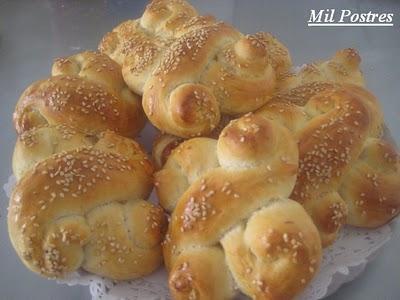 Pan entrelazado de aceite y sésamo