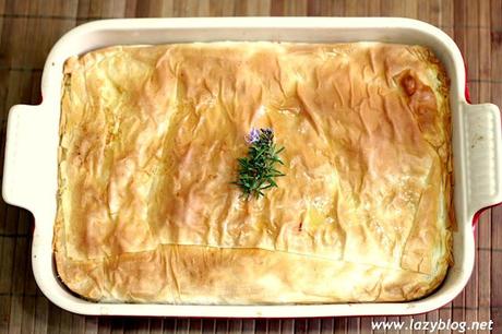 Pilaf de pollo en pasta filo, receta griega de Vefa