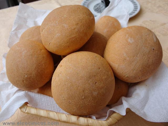 Pan de Tomate. Bollos de tomate