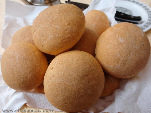 Pan de Tomate. Bollos de tomate