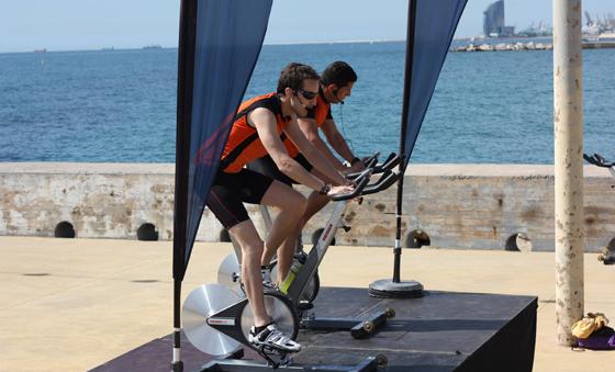 Spinning junto al mar con DiR y el equipo de Titan Desert