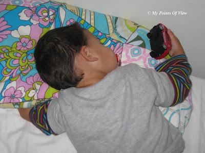 Miércoles Mudo: Mi Tía Me Ha Regalado Un Camión Y No Lo Suelto Ni Para Dormir.