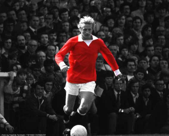 Manchester Derby: Sharing Players.