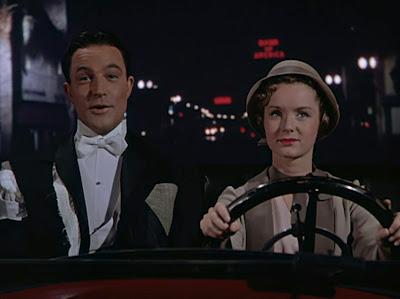 Cantando bajo la Lluvia