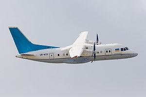 Avión Antonov An-140