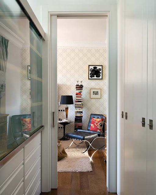 Lo viejo y lo nuevo, lo moderno y lo clásico en un piso en Madrid