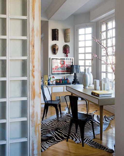 Lo viejo y lo nuevo, lo moderno y lo clásico en un piso en Madrid