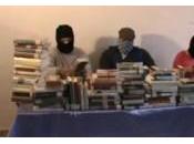 deja recortar cultura libros cuentan”. Comando Liberación Bibliotecaria secuestra Murcia.