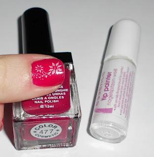 Manicura con placa de estampación