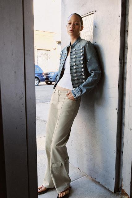 COMPRAS DE LA SEMANA; MAYO (IV).-