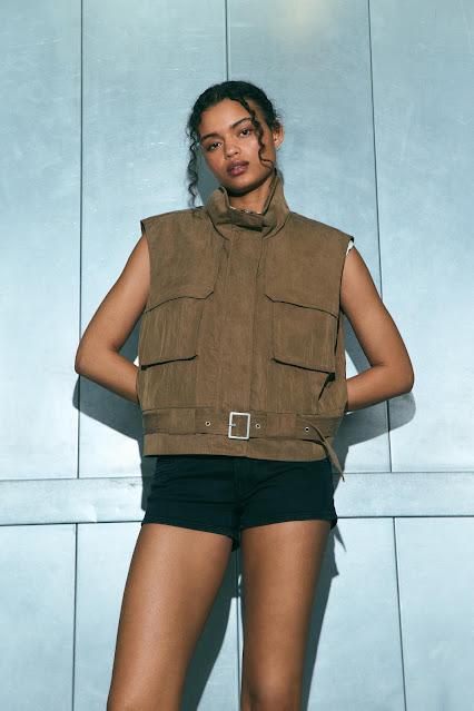 COMPRAS DE LA SEMANA; MAYO (IV).-