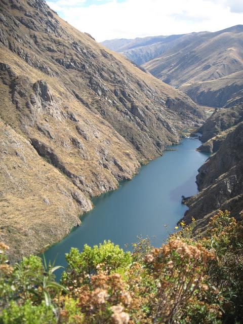 VILCA: DE NUEVO EN LOS PARAISOS DEL AGUA
