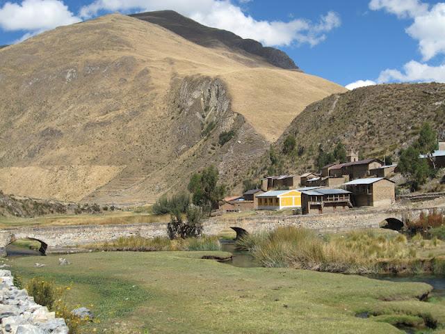 VILCA: DE NUEVO EN LOS PARAISOS DEL AGUA