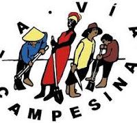 Y con la que estaba callendo, salimos a la calle porque nos tratan de imponer un nuevo modelo de democracia y de sociedad.