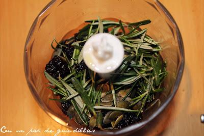 Medallones de rape con costra de tomate