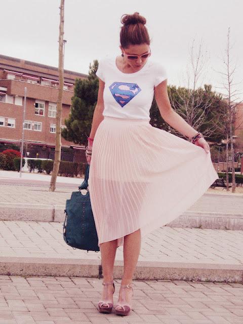 Remix de vestidos y faldas plisadas