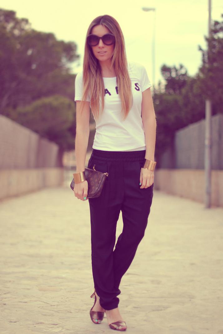 Outfit with harem pants and Paris t-shirt in fashion blog