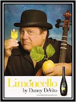 Licor Limoncello, limón, western y Danny Devito