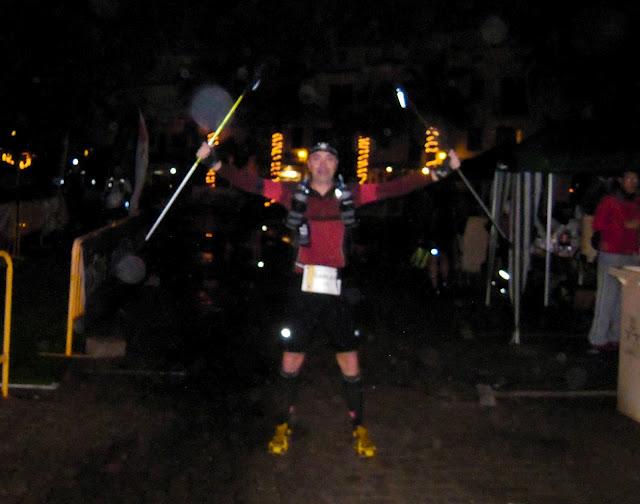 HTBCN 2012 - La crónica - Un Ultra Trail épico: viento, lluvia, niebla, dolor y sufrimiento... Soy 