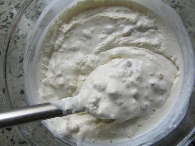Tarta de queso, miel y nueces