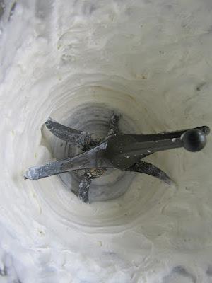 Tarta de queso, miel y nueces