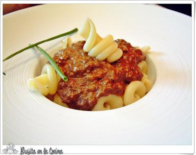 Trottole con crema de morcilla