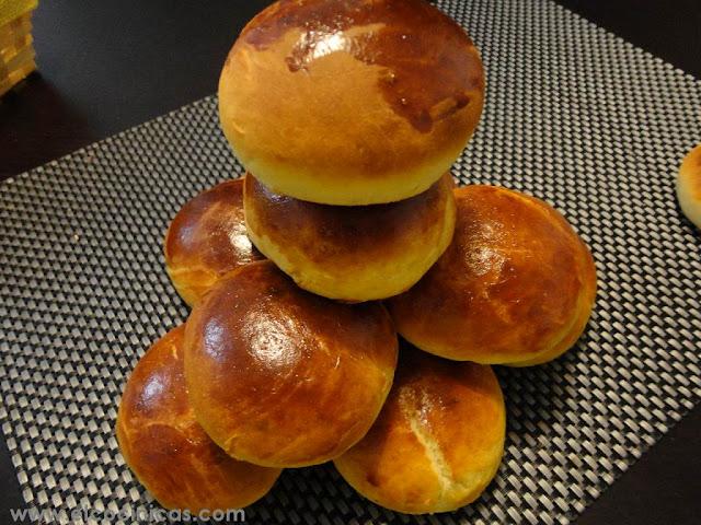 Pan de leche. Bollos de leche