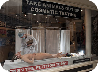 Lush - No al Testeo en Animales