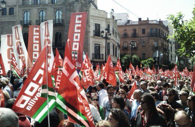 El 1 de mayo en Sevilla con la resaca de la Feria