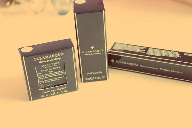 Makeup  Illamasqua Sombras en crema y mascara de pestañas