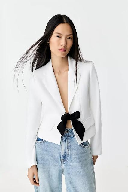 COMPRAS DE LA SEMANA; ABRIL (I).-