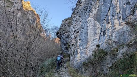 El RETRIÑÓN desde FELECHOSA, Aller Camino a el Retriñón desde Felechosa