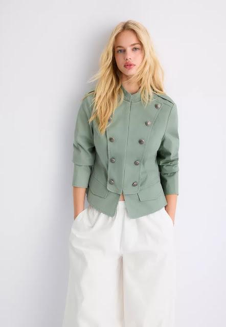 COMPRAS DE LA SEMANA; ABRIL (II).-